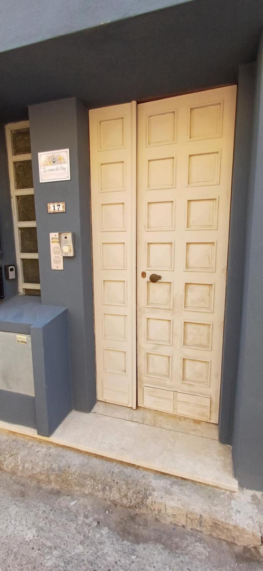 Apartament La Casa Di Cry Cagliari Zewnętrze zdjęcie